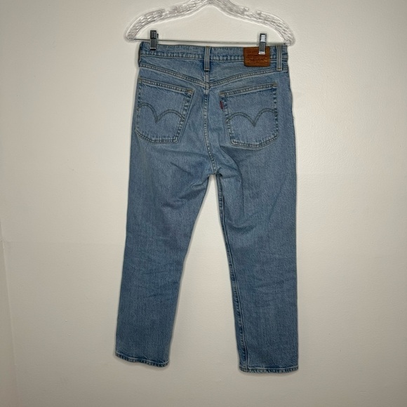 Levi’s light wash distressed wedgie straight jeans size 27 - Picture 7 of 11